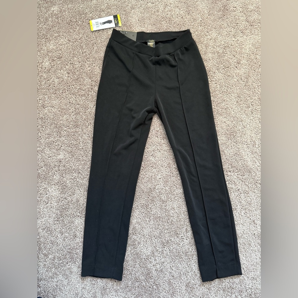 Dalia Classic Black Slim Leg Pants